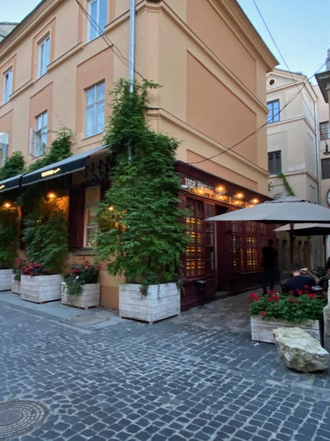 Апартаменти Королівські На Вулиці Лесі Українки 19 Lviv Kültér fotó