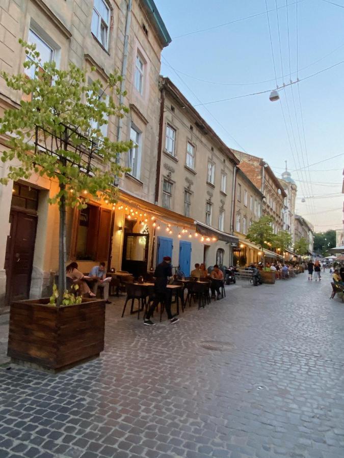 Апартаменти Королівські На Вулиці Лесі Українки 19 Lviv Kültér fotó